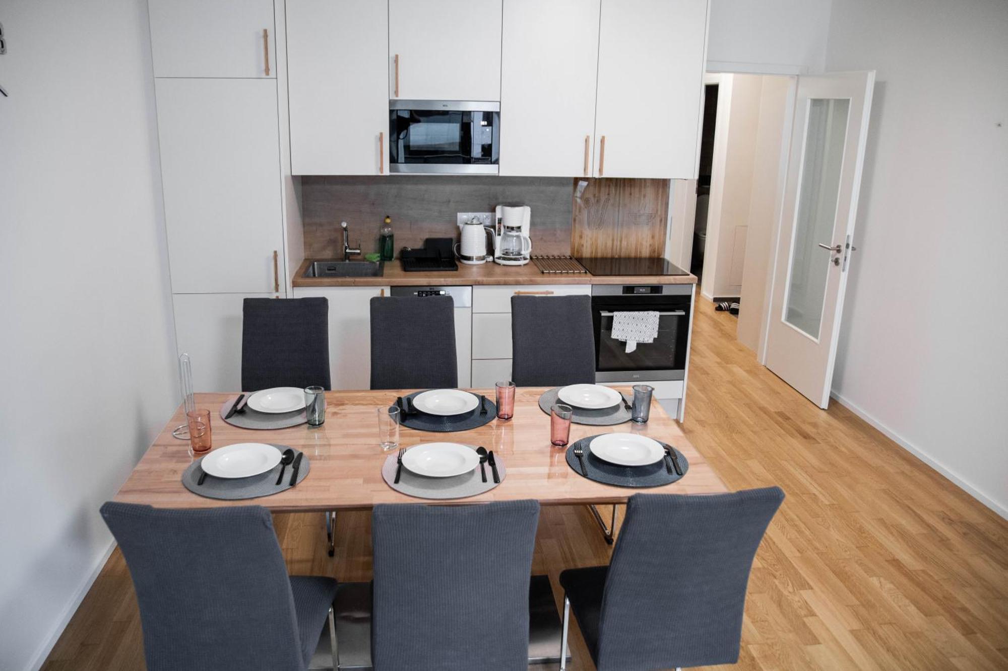 Newly Built Apartment With Balcony, Ac And Free Indoor Garage Prag Exteriör bild